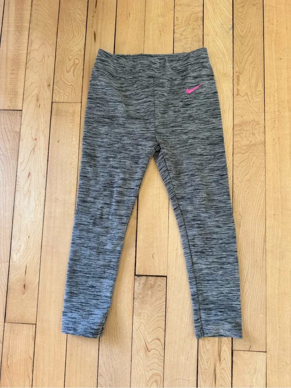 Nike Girls' Gray Heather Leggings